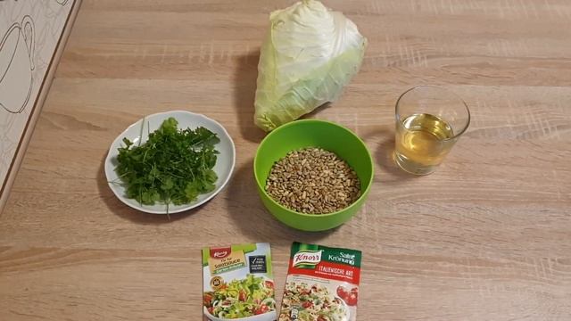 #Салат из #капусты с #семечками #Salat aus #Spitzkohl mit #Sonnenblumenkernen Pецерт в подарок смотреть онлайн
