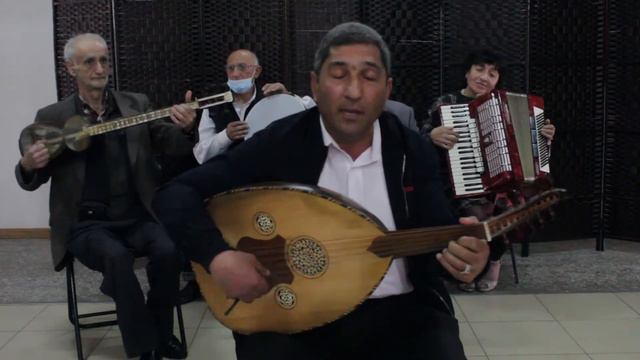 Araik Hovhannisyan Du im musan es Արաիկ Հովհաննիսյան Դու իմ մուսան էս смотреть онлайн