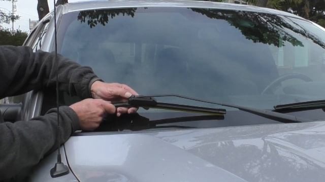 2014 Ford F150 Wiper Blade Replacement смотреть онлайн