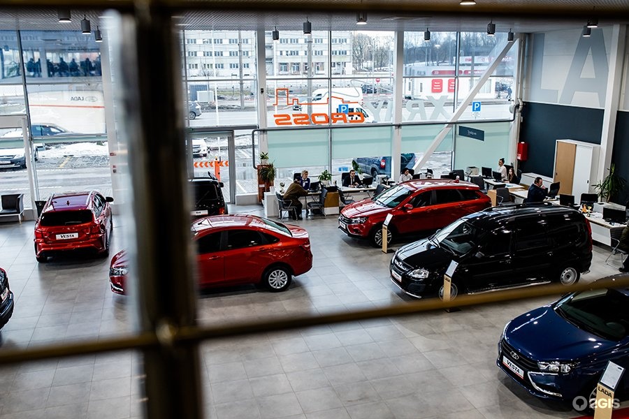 Такие машины в США можно купить по цене новой Лады XRay и почти в 2 раза дешевле российских аналогов смотреть онлайн