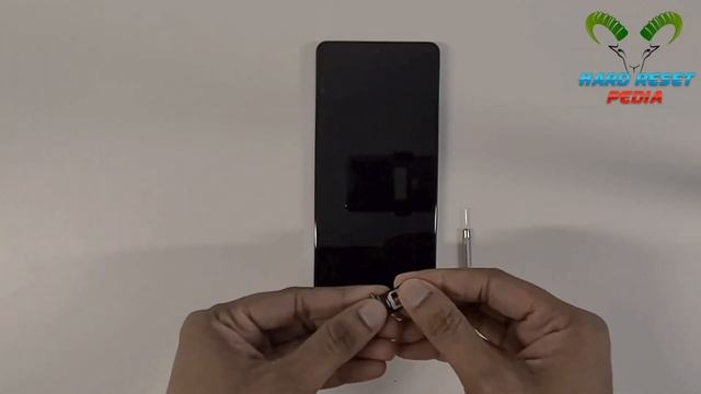 Redmi Note 12 Pro 5G Insert The SIM Card смотреть онлайн