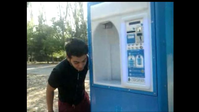 как обмануть аппарат и выпеть воду без стакана смотреть онлайн