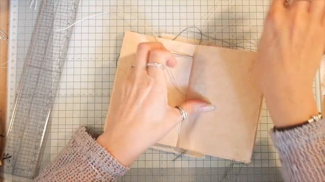 Tutorial: Hidden Spine, Attaching Your Signature смотреть онлайн