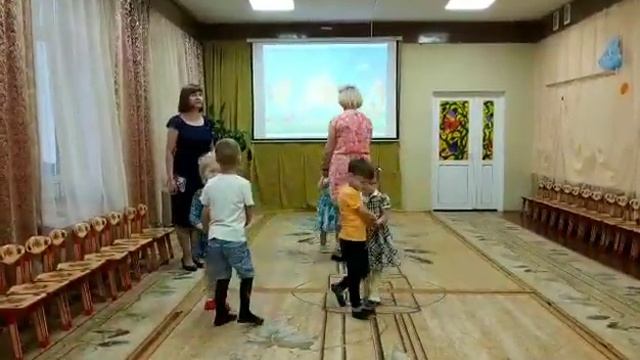 Танец "Приседай" смотреть онлайн