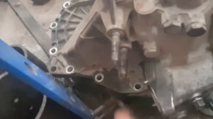 Разбор МКПП Mitsubishi Lancer 9 . коробка передач митубиси лансер 9