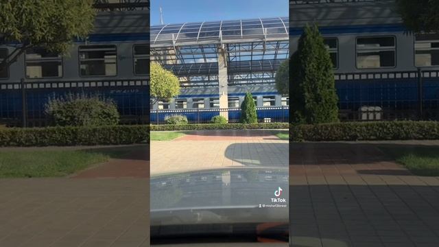 Дизель-поезд на Варшавской стороне вокзала Брест-Центральный RVR смотреть онлайн