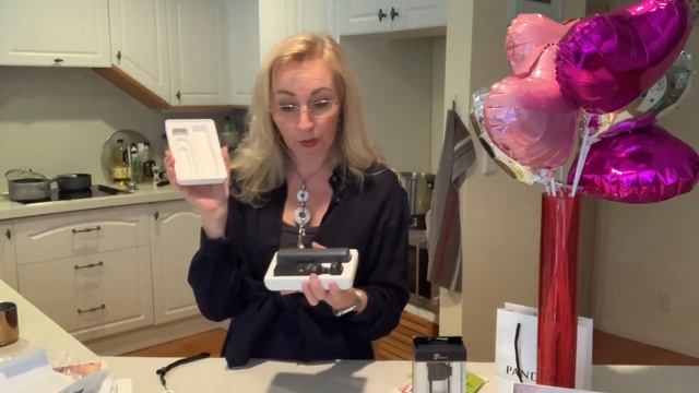OSMO POCKET from DJI вподарок на День Рождения, открытие новой коробки с камерой смотреть онлайн