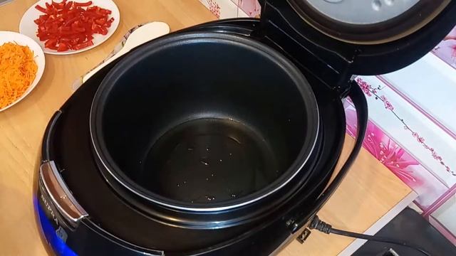 Печень тушеная в сметане с овощами. Просто, вкусно, полезно. смотреть онлайн