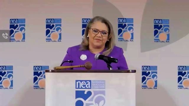 Kim Anderson Addresses Delegates смотреть онлайн