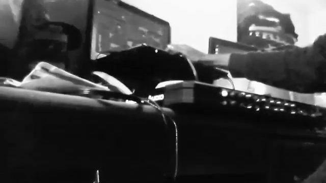 #Loveinthe90z mack wilds #djducetra #887fmdjs смотреть онлайн