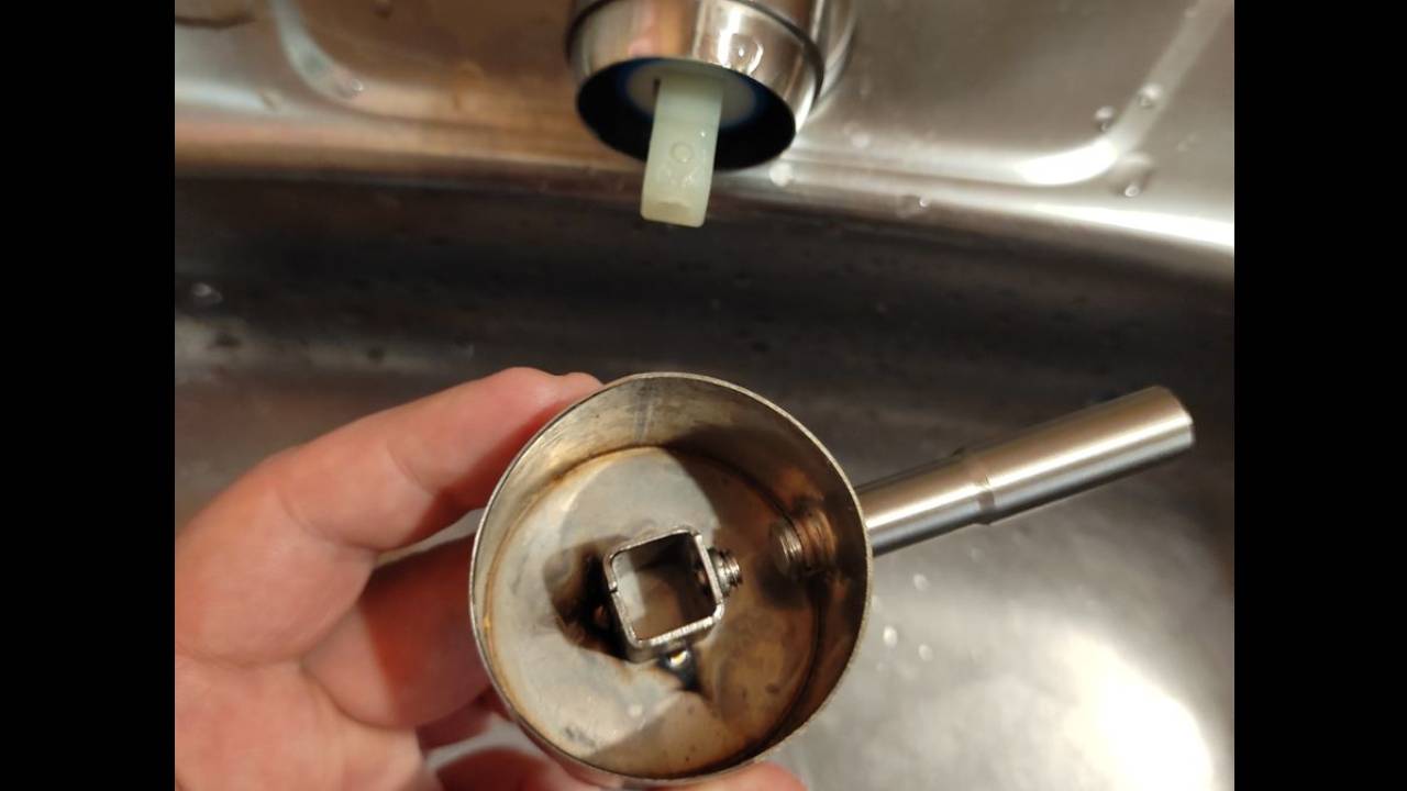 Ремонт смесителя сломался джойстик ручка.mp4 смотреть онлайн
