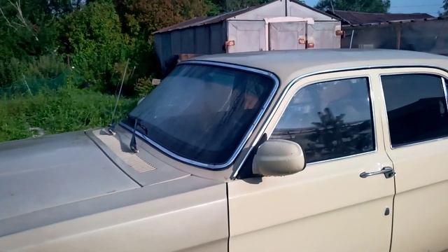 Рабочая Волга, покрасил двери, поставил хромированную решётку радиатора. ГАЗ 2410 смотреть онлайн