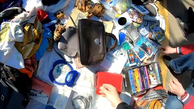 Старинное серебряное зеркальце 8000р. Куча винтажных предметов в антикварных лавках смотреть онлайн