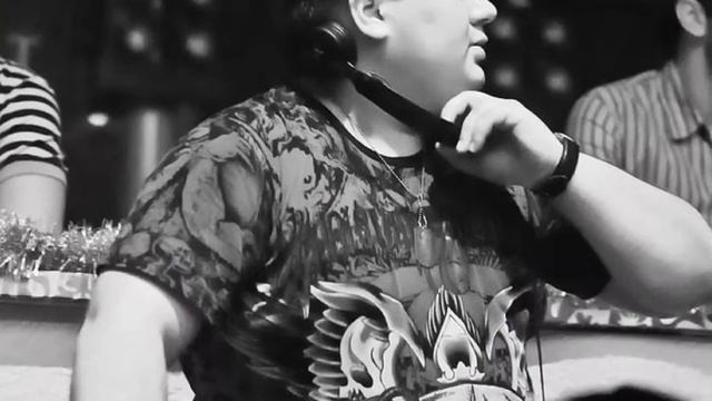 DIMA YOUNG @ WORK смотреть онлайн