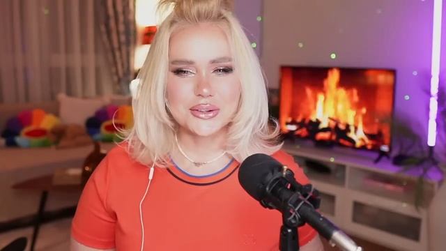 01.11 | Маруся на Стриме| Обзор фф о Вигу