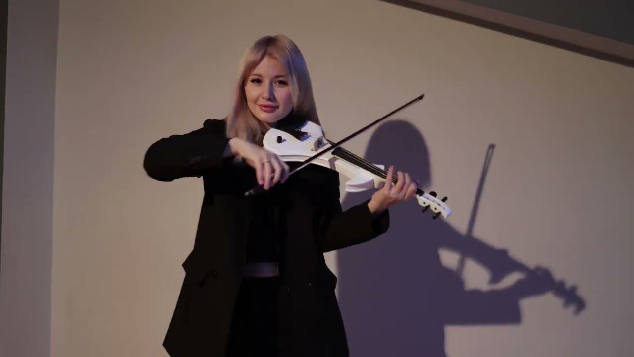 KATALINA - Feel It Still Violin Cover