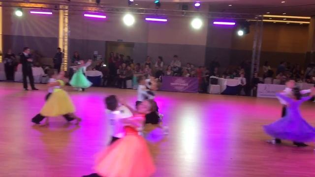 Дугин Фёдор- Перевертайло Диана, Happy Dance 2016 Санкт-Петербург - Slow Fox смотреть онлайн