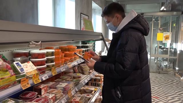 "Народный контроль" искал просроченные продукты в магазинах смотреть онлайн