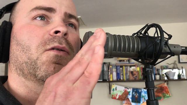 EV PL20 Microphone Demo смотреть онлайн