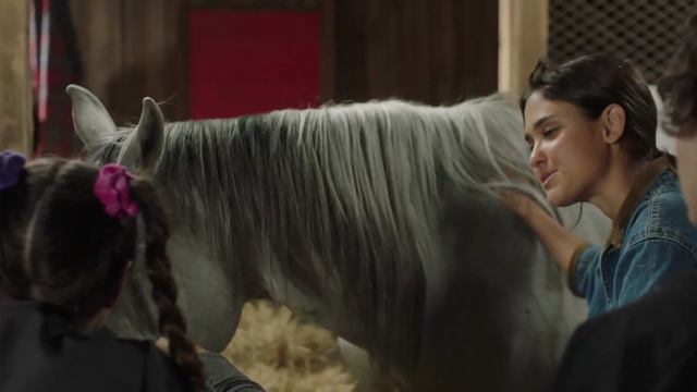 Спаркл: История единорога. смотреть онлайн