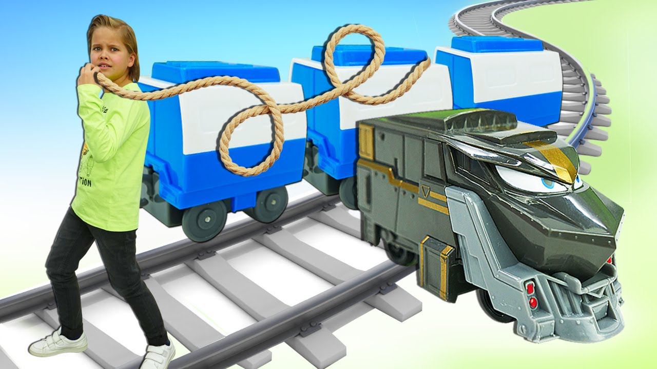 Роботы ПОЕЗДА против игрушки Дюк! Кей и его друзья - новые приключения - Видео игры для мальчиков смотреть онлайн