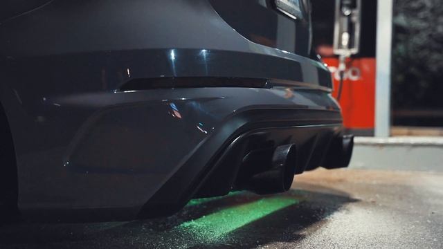 LEDGlow | Light Up The Night ft. The Spooky Ford Focus RS - @Spookysg_rs смотреть онлайн
