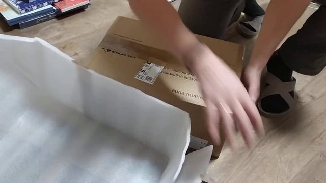 Распаковка посылки от сервиса МирТехники.NET Интернет радио AUNA модель Harvard смотреть онлайн