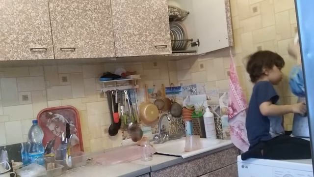Готовлю майонез на аквафабе и чечевичный суп. Что на обед. В магазине. смотреть онлайн