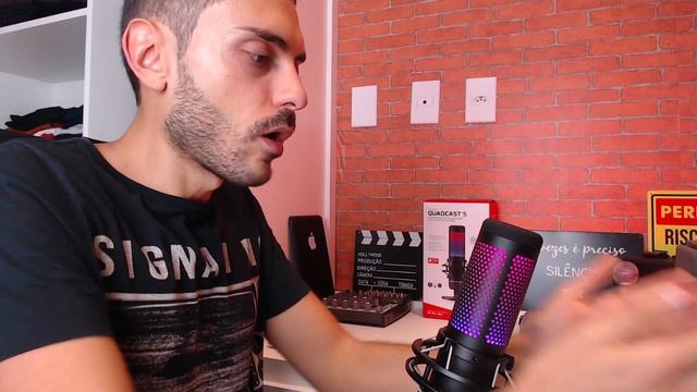 Eu comprei um HyperX QuadCast S 😍 ELE É SURREAL DE BOM... VEM VER! смотреть онлайн