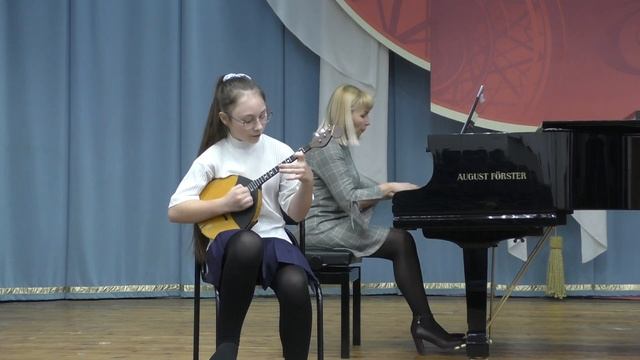 Шуткова Валерия, домра, группа II смотреть онлайн