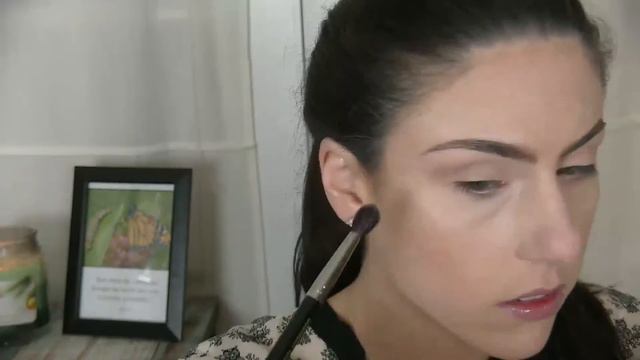 Warm/Neutral Makeup Look Inspired by a Pop of Color смотреть онлайн