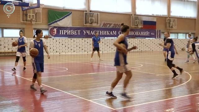 Женский баскетбольный клуб "Динамо" провёл второй тренировочный сбор в Новосибирске смотреть онлайн