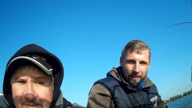 Рыбалка в Днепре... смотреть онлайн