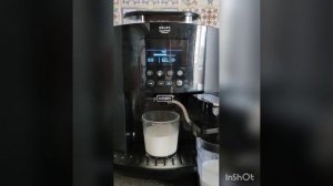 EA 819 KRUPS Приготовление капучино