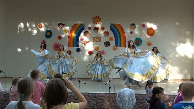 Детский цыганский танец 01.06.2016 в парке Судакова смотреть онлайн