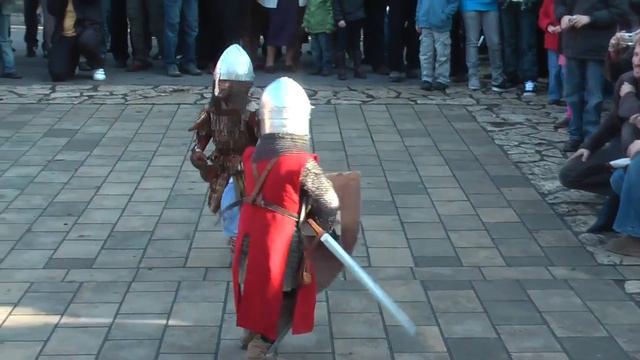 Little Knights Fight Duel at the Park смотреть онлайн