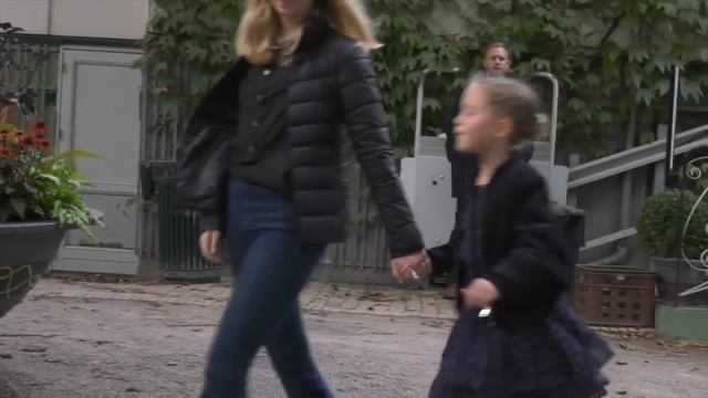 Kronprinsesse Mary og børnene i Eventyrteatret смотреть онлайн