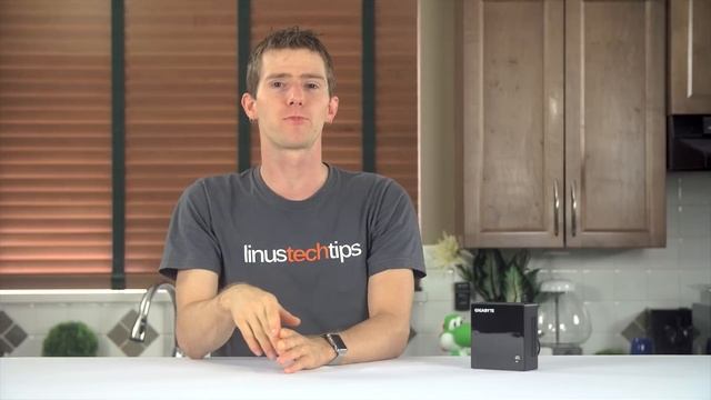 Ballin' Amounts of RAM in a Tiny PC смотреть онлайн