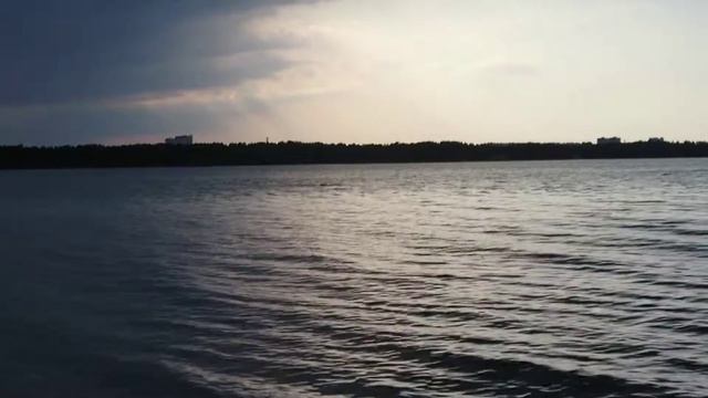 Плавание в озере Разлив смотреть онлайн