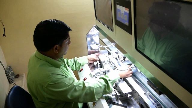 How to repair line on TV? Best LCD Panel Bonding Service By ACF COF Bonding Machine In Delhi NCR смотреть онлайн