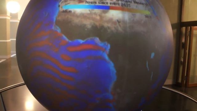 модель Земли, Earth model MAH05242.MP4 смотреть онлайн