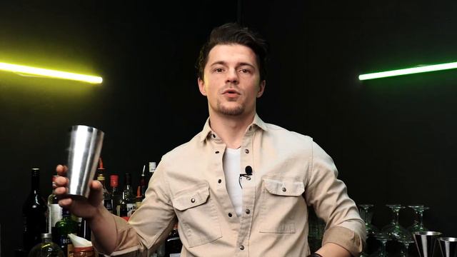 Palm spin, figure 8, thumb around with a shaker | First steps in Flair Bartending | Tutorial 01 смотреть онлайн