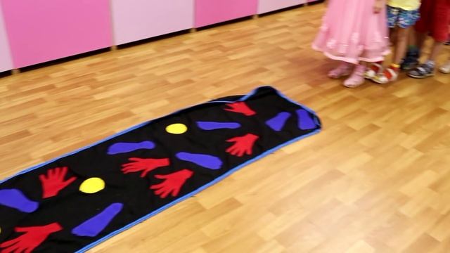 Кошарик приходит к Алёнке на День рождения смотреть онлайн