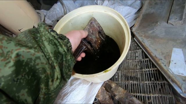 Откопал старинный утюг,а там внутри....Офигеть!!! смотреть онлайн