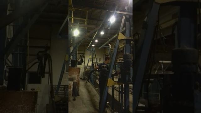 Моя работа! "Сварщик МКС" (Клещи) смотреть онлайн