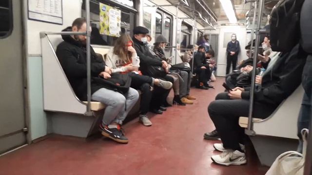 Метро Санкт-Петербурга. Невский проспект - Сенная площадь смотреть онлайн