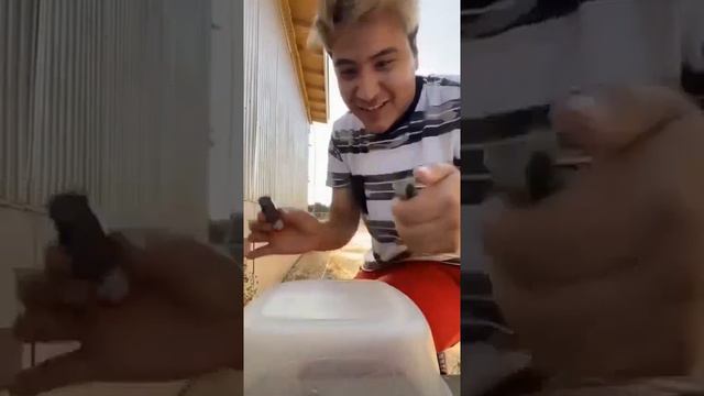 Где он забыл голову!?) смотреть онлайн