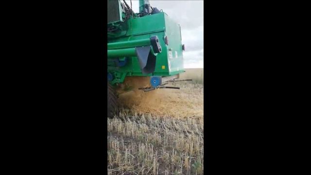 Глубокая модернизация зерноуборочного комбайна ДОН--1500 смотреть онлайн