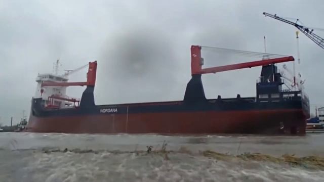 Спуск больших кораблей на воду Часть 2 смотреть онлайн