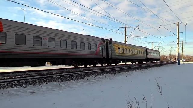 Электровоз ЧС2К-768 с поездом Белгород-Новосибирск смотреть онлайн